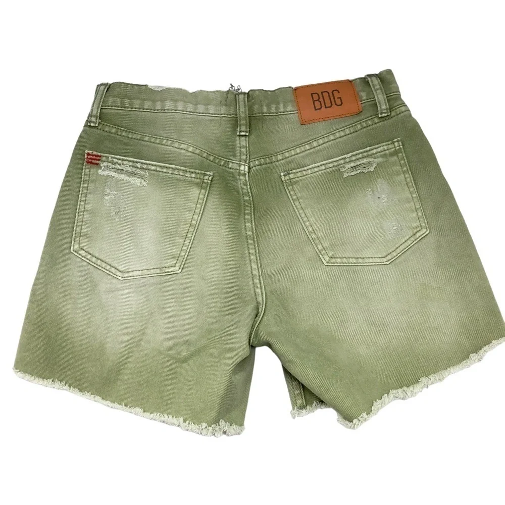 UO BDG Dropped Waist Ripped Shorts Olive Green Sz 25 High Rise Casual Boho Beach